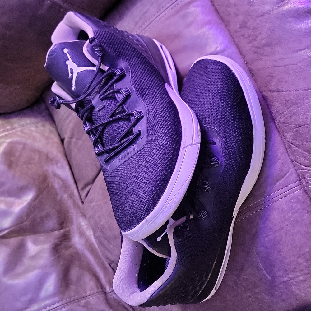 Men's Size 12 Jordan Academy BG Black and White